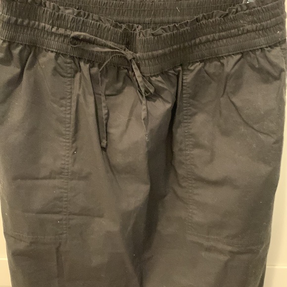 Elastic Waist side Pocket Black Skirt - Picture 3 of 5